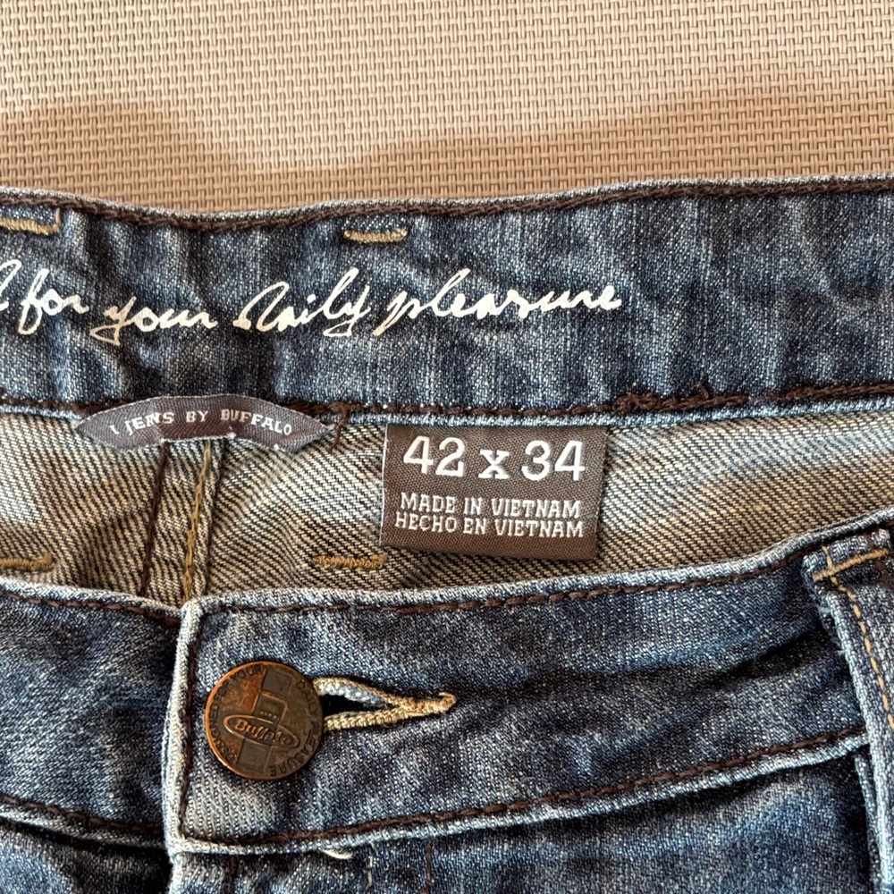 Buffalo David Bitton Relaxed Fit Blue Jeans 42W 34L - Picture 2 of 7